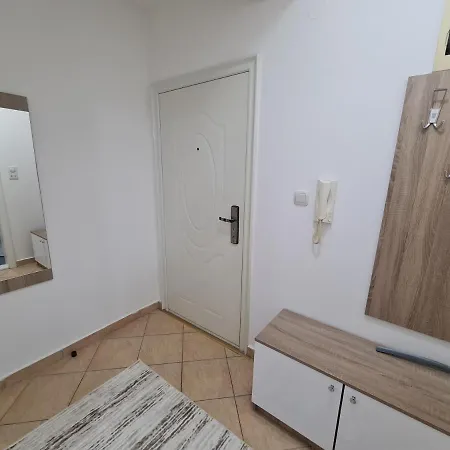 Apartman Central Apartment *